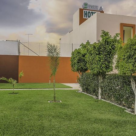 Hotel Petit Tehuacán Buitenkant foto
